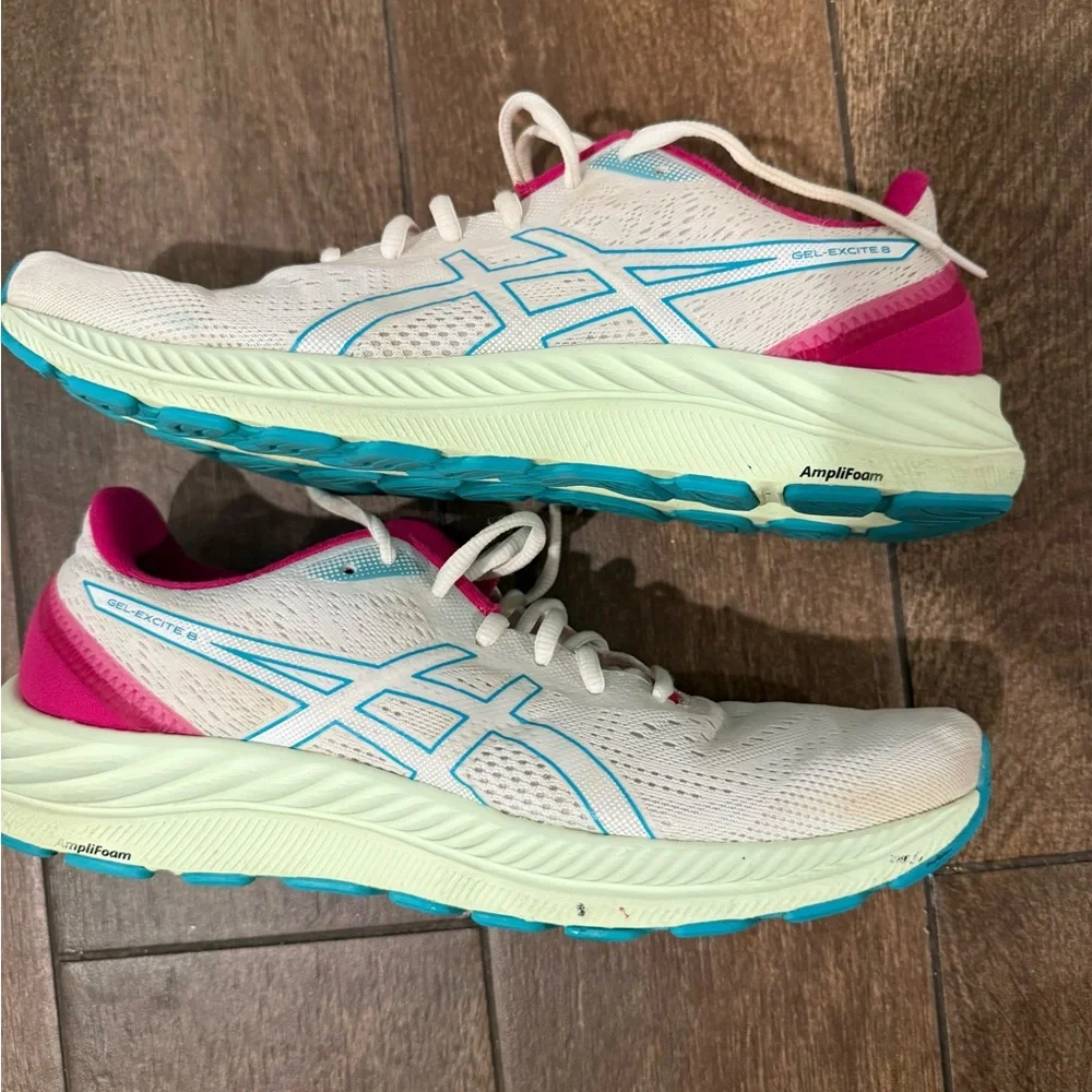 Asics women’s‎ GEL-EXCITE 8 Sea Glass Running Shoes Size 12